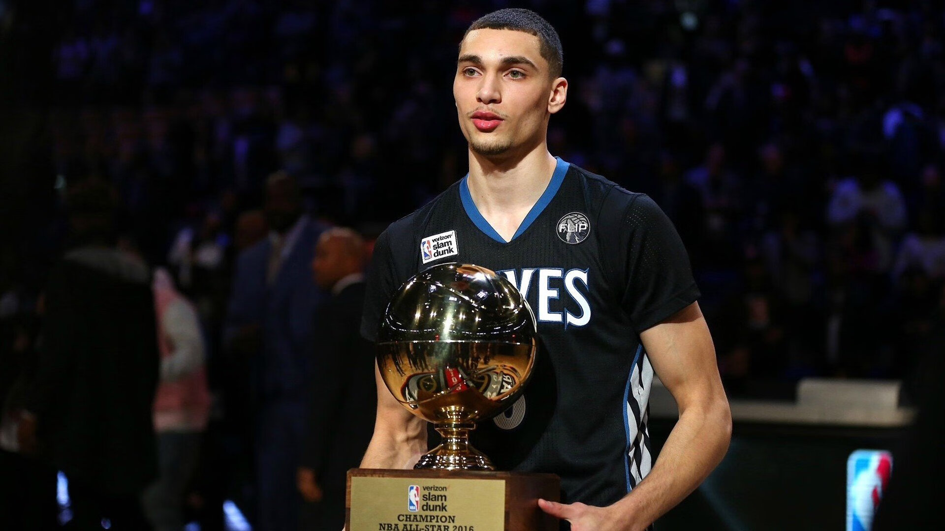 达里尔·基：凭借快速的判断和高效的防守，他在全黑队的后防中扮演关键角色